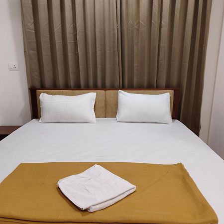 Hotel Nova Kochi Bagian luar foto