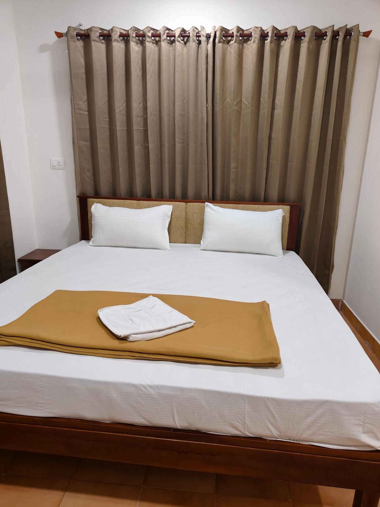 Hotel Nova Kochi Bagian luar foto