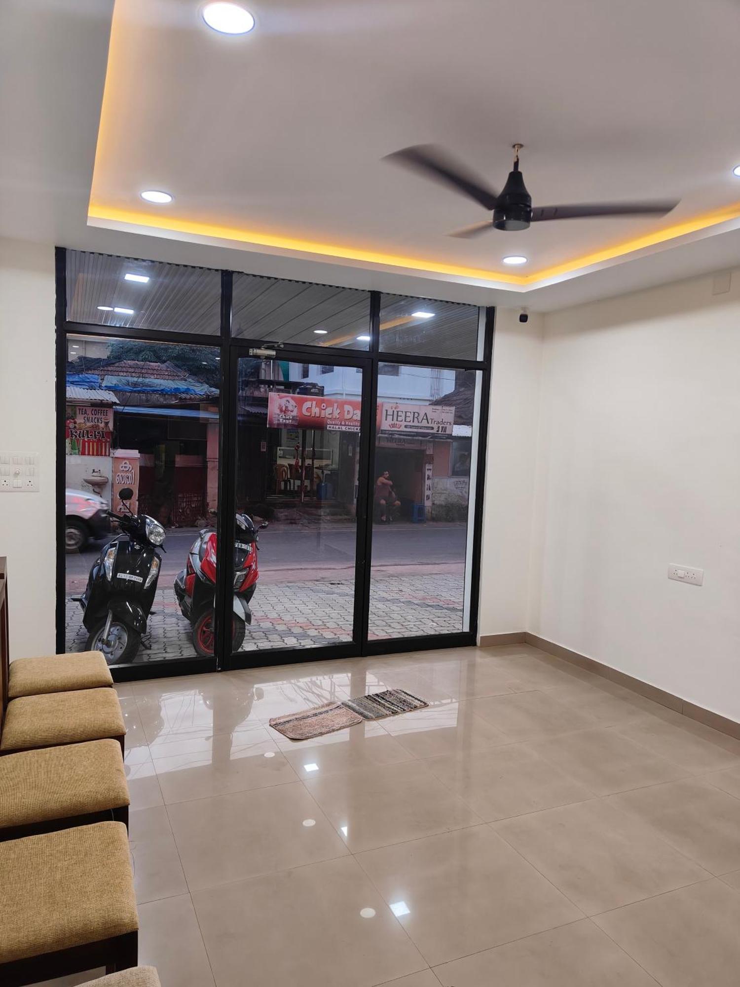 Hotel Nova Kochi Bagian luar foto